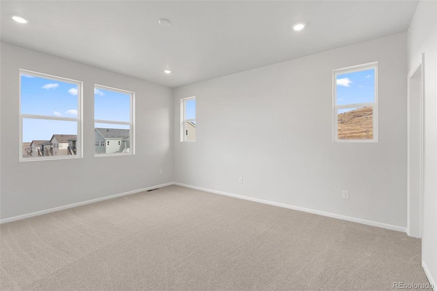 Spacious, unfurnished interior of a new home in The Manors Collection at Golden Overlook, Golden (Image 43).