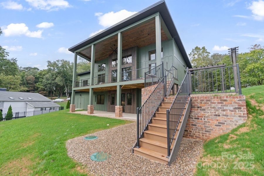 Enjoy an easy walk to the lake Enjoy an easy walk to the lake