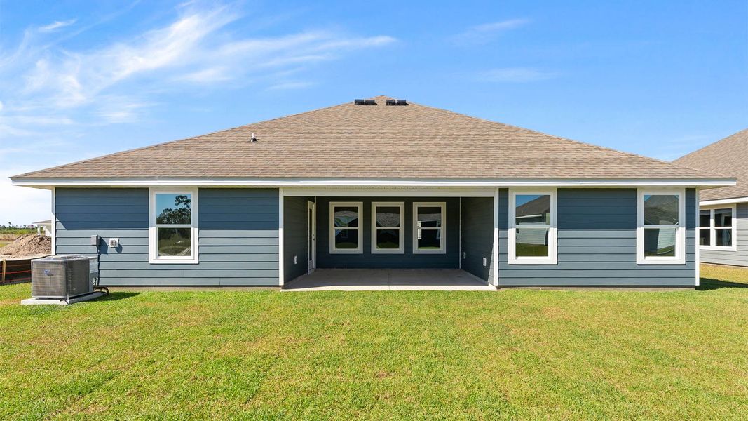 Exterior details and patio area of a home in Liberty, Panama City (Image 17). Exterior details and patio area of a home in Liberty, Panama City (Image 17).