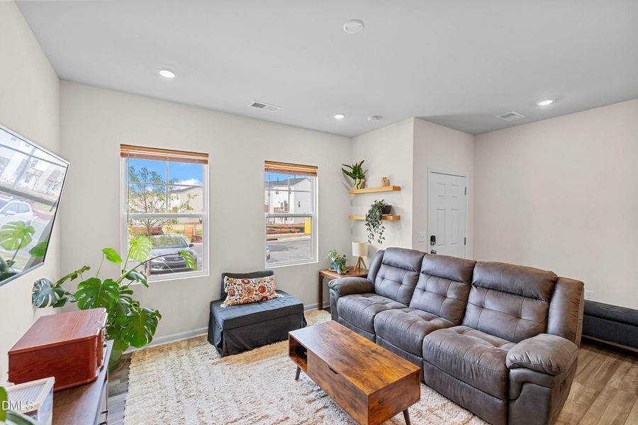 08-2494 Tonoloway Dr20251010_0192