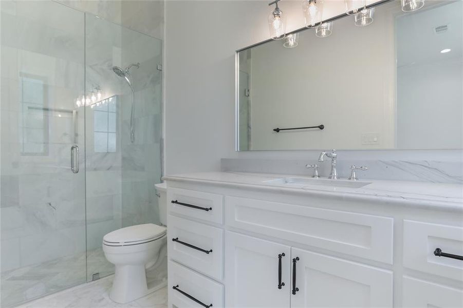 Furnished interior view inside a new home in , Richardson (Image 12).