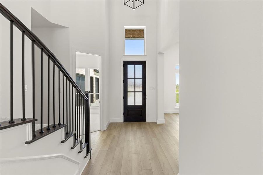 03. 9812 Aiken - Entry