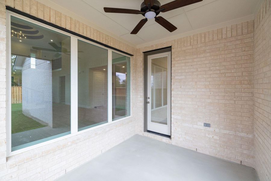 Exterior details and patio area of a home in Parmer Ranch, Georgetown (Image 3).