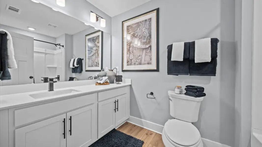 Spacious and modern bathroom with first-class vanity setup Spacious and modern bathroom with first-class vanity setup