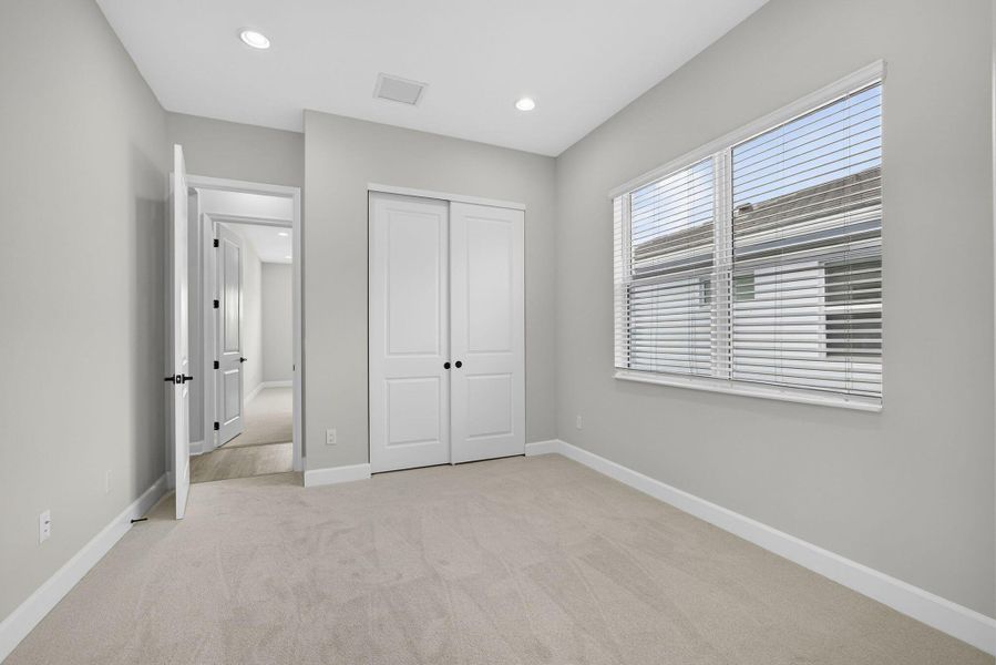 Spacious, unfurnished interior of a new home in , Westlake (Image 25).