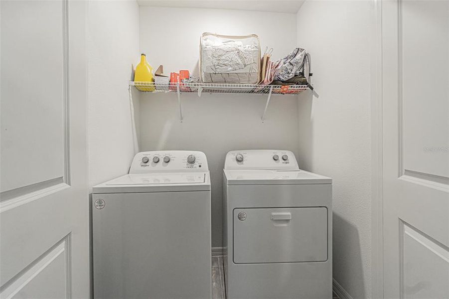 Close-up of interior finishes inside a home in Chelsea Court, Tampa (Image 16).