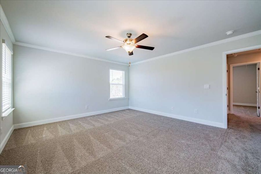 Spacious, unfurnished interior of a new home in Carson's Walk, Macon (Image 24).