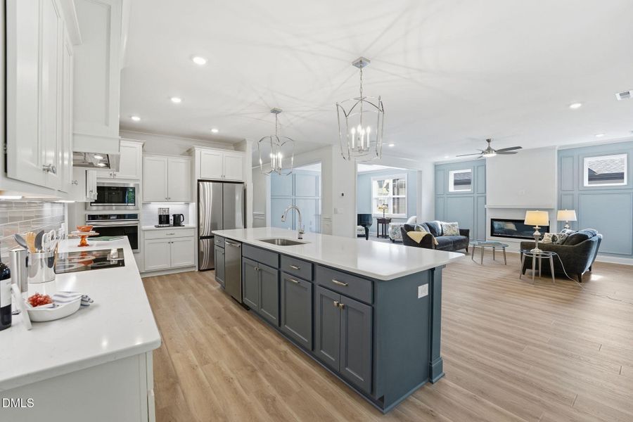 2 Kitche 1 3500 Amelia Grace Foresbluffs