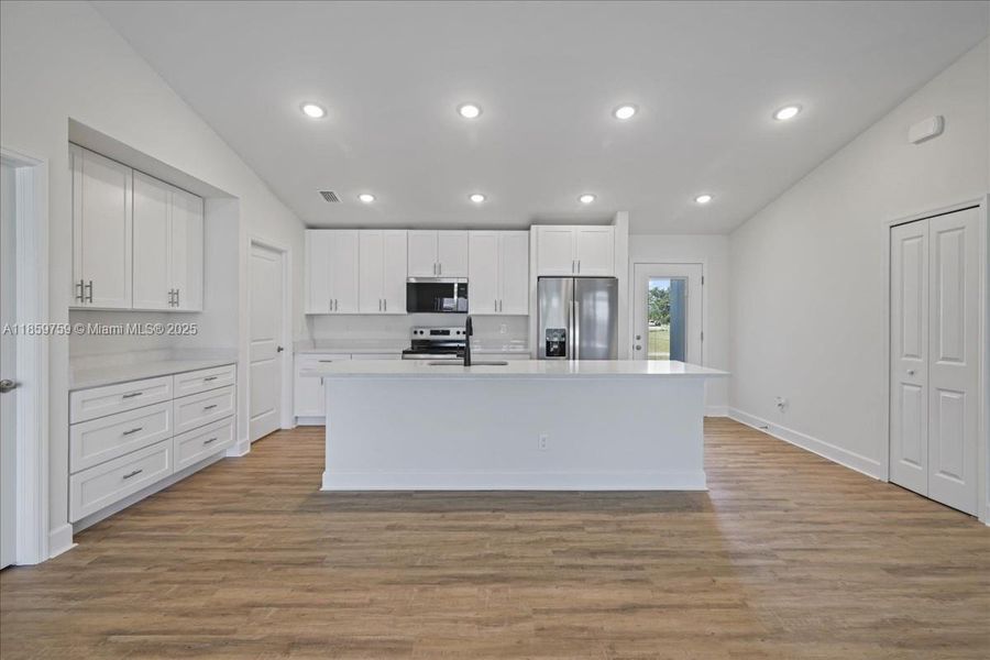 Image 35 of a home in Cape Coral.