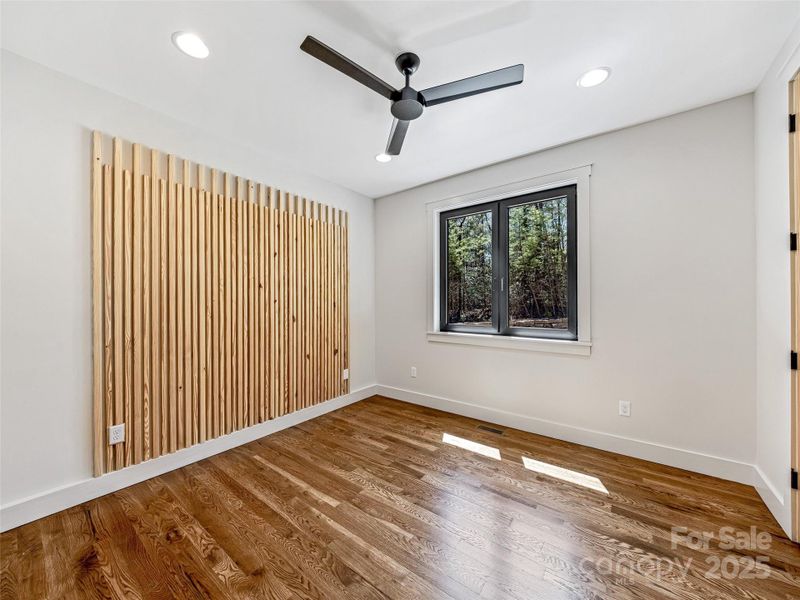 Spacious, unfurnished interior of a new home in , Brevard (Image 17).