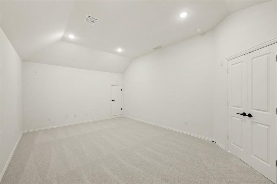 Spacious, unfurnished interior of a new home in Wildflower Ranch 60-65, Justin (Image 28). Spacious, unfurnished interior of a new home in Wildflower Ranch 60-65, Justin (Image 28).