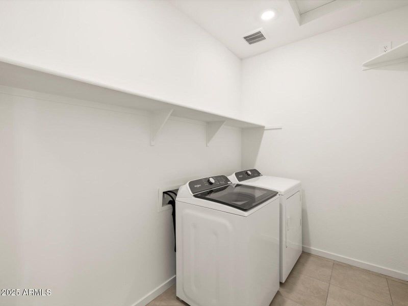 Included Washer & Dryer Included Washer & Dryer