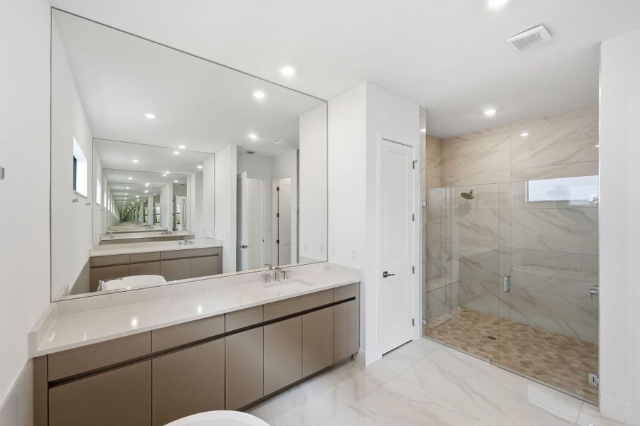 45-web-or-mls-10146-royal-ascot-ave