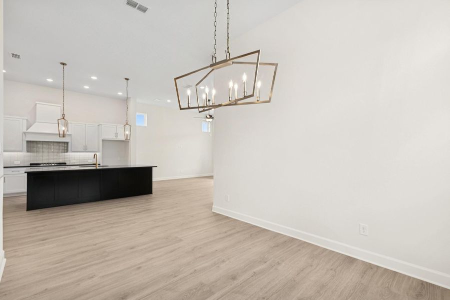 Spacious, unfurnished interior of a new home in ARTAVIA 45' Homesites, Conroe (Image 25).