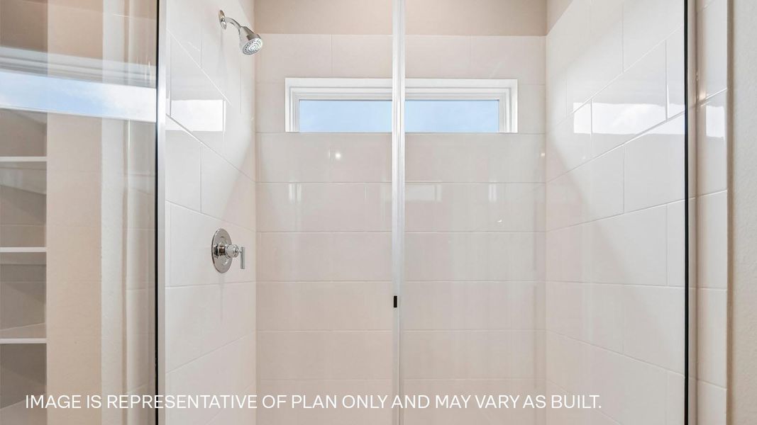 Representative interior finishes for a home built from the The Quincy by D.R. Horton in Carillon, Manor (Image 14).