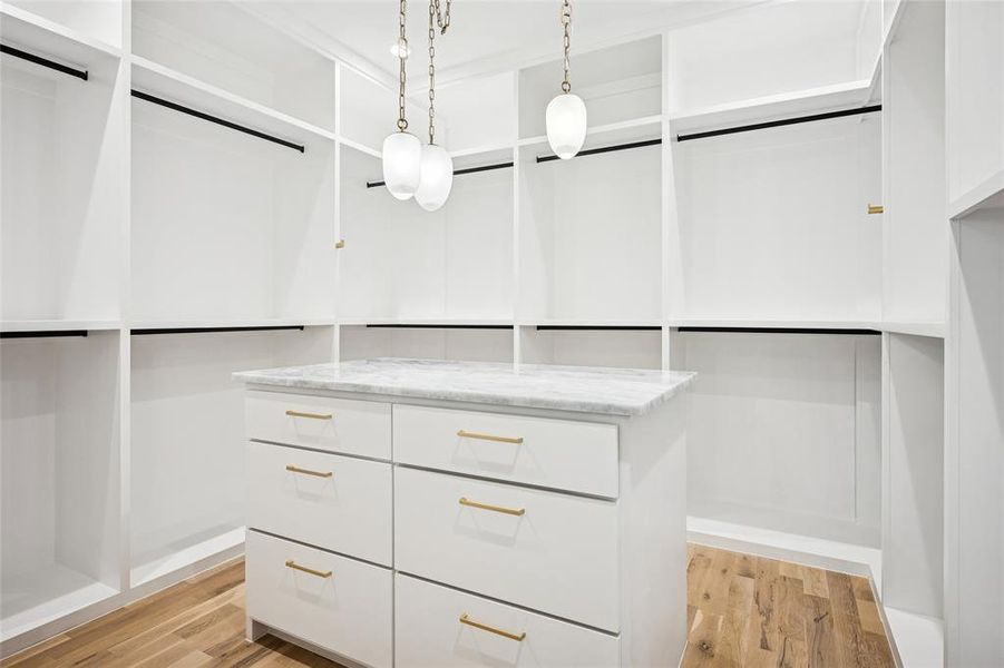 Master walking closet