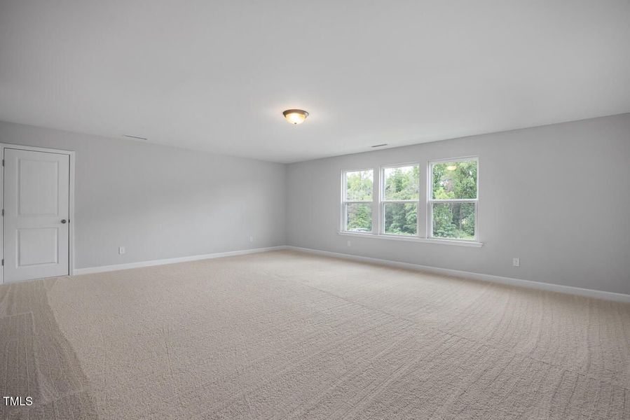 Spacious, unfurnished interior of a new home in Tobacco Road, Angier (Image 20).