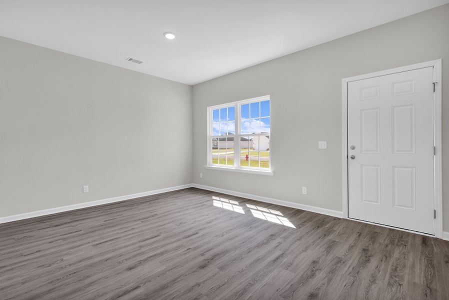 Representative unfurnished interior of a home built from the The Palmyra by RTS Homes in Doctor's Creek, Ludowici (Image 17).