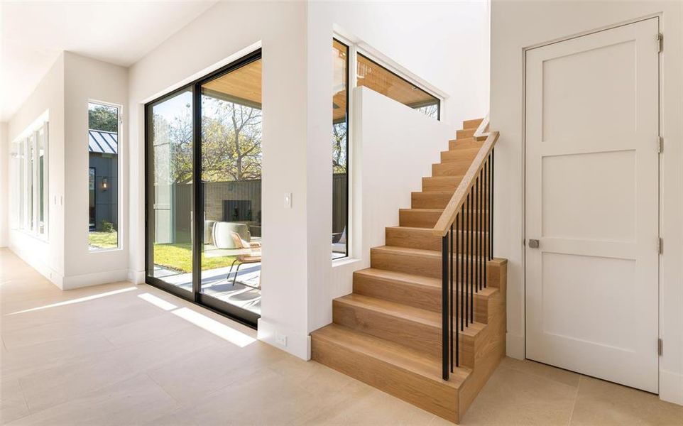 Spacious, unfurnished interior of a new home in , Dallas (Image 22). Spacious, unfurnished interior of a new home in , Dallas (Image 22).