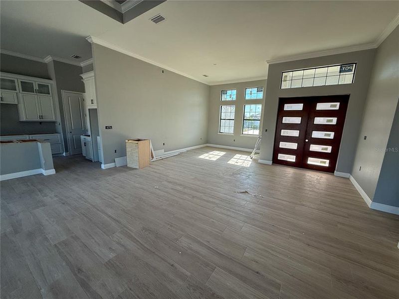 Spacious, unfurnished interior of a new home in , Rotonda West (Image 5).