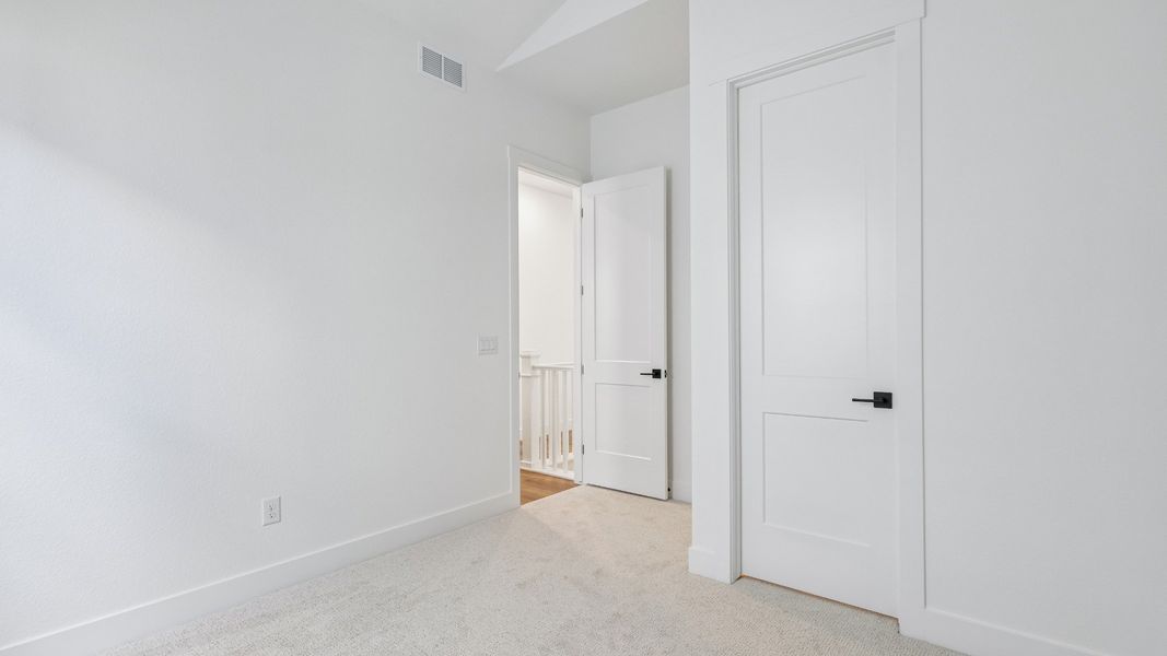 A versatile bedroom designed to fit your needs A versatile bedroom designed to fit your needs