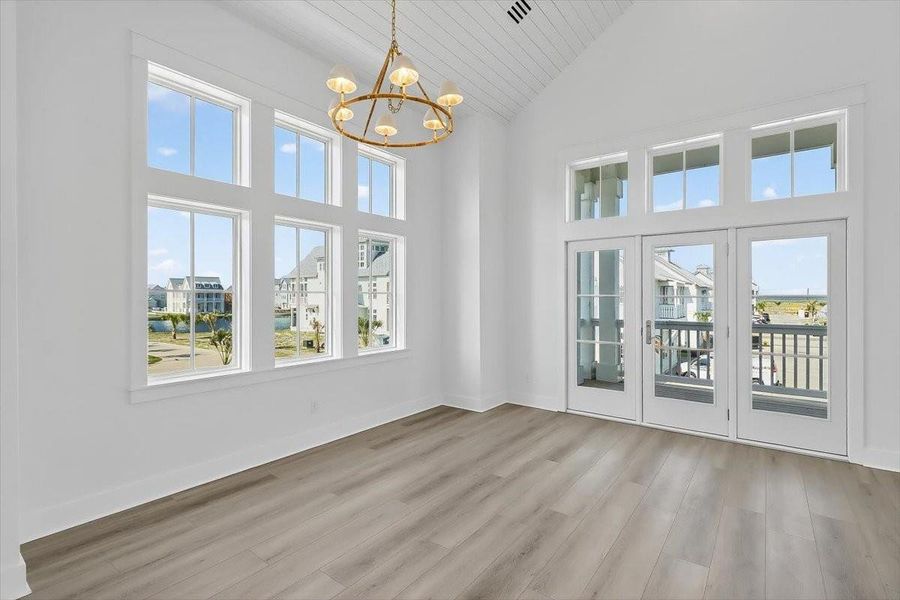 Spacious, unfurnished interior of a new home in , Port Aransas (Image 19).