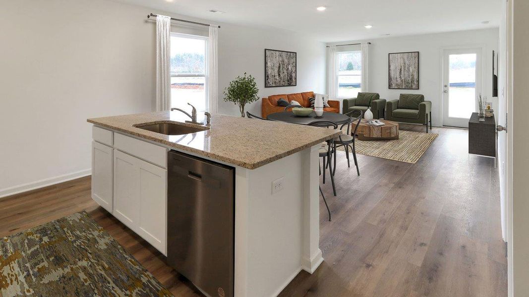Furnished interior view inside a new home in Liberty, Panama City (Image 4).