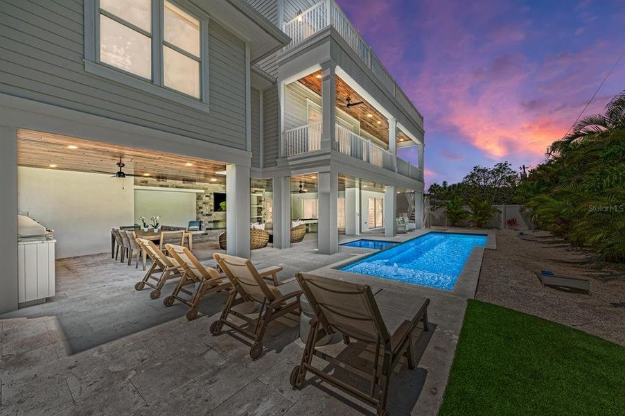 Exterior details and patio area of a home in , Holmes Beach (Image 33).