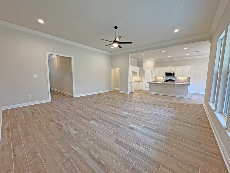 Spacious, unfurnished interior of a new home in Longleaf, Lumberton (Image 18).