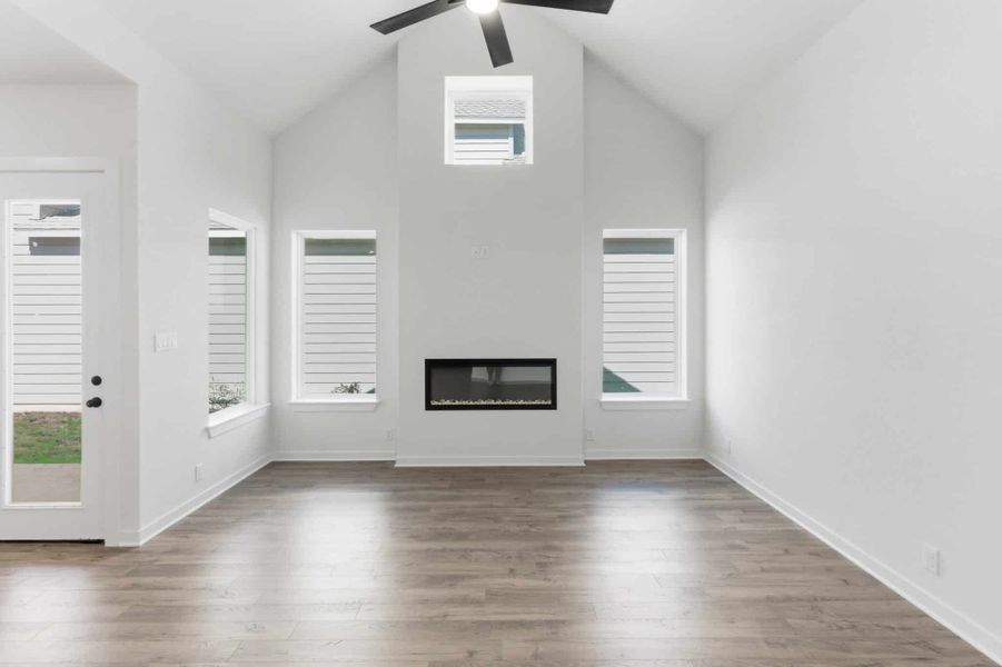 Spacious, unfurnished interior of a new home in The Crossvine, Schertz (Image 25). Spacious, unfurnished interior of a new home in The Crossvine, Schertz (Image 25).
