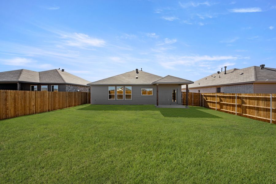 Exterior details and patio area of a home in Baker Farms, Cleburne (Image 23).
