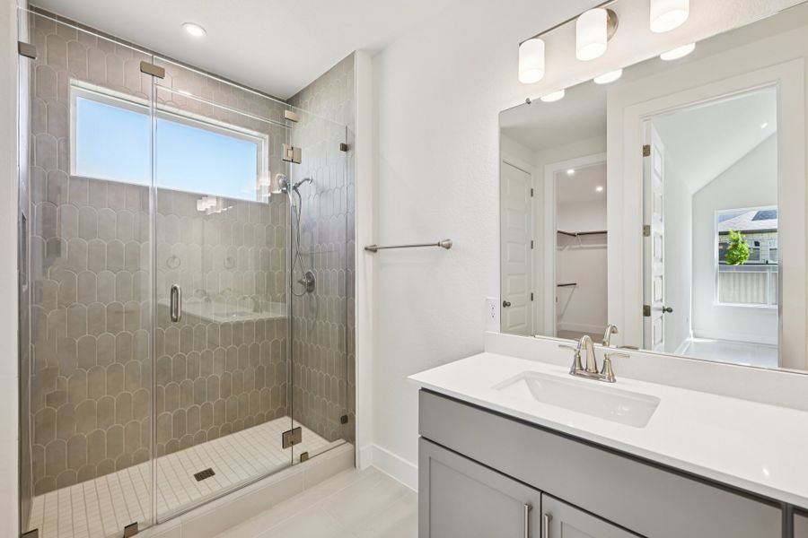 Furnished interior view inside a new home in Persimmon, Buda (Image 8).