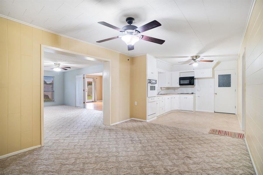 Spacious, unfurnished interior of a new home in , Paris (Image 15).