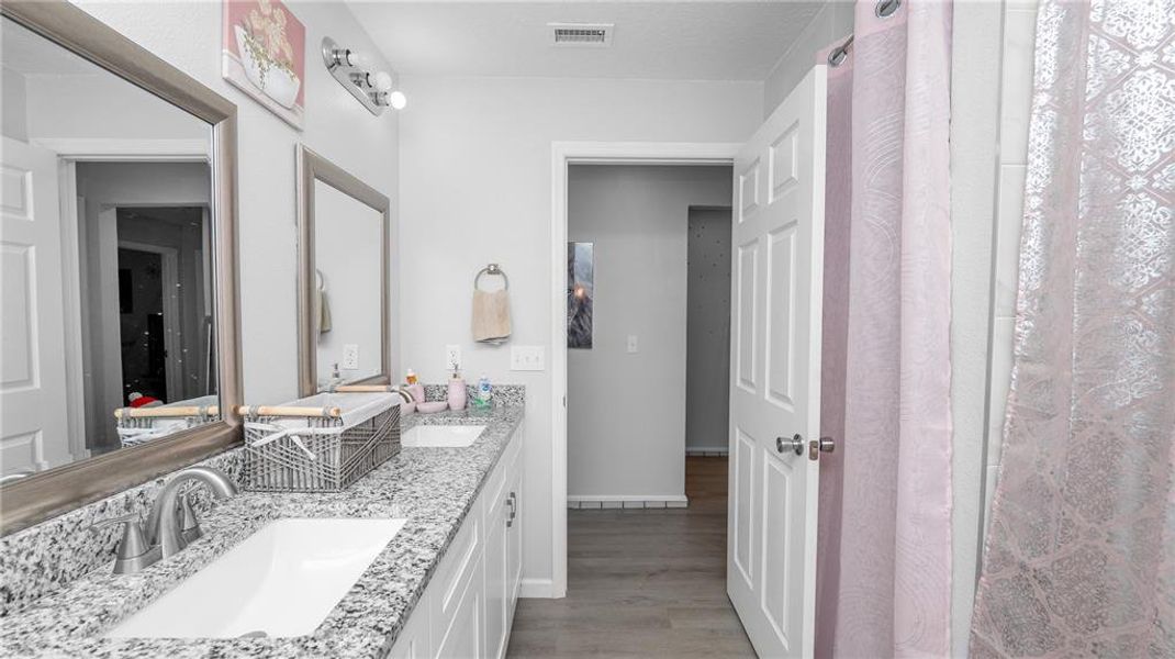 Furnished interior view inside a new home in , Lake Wales (Image 31).