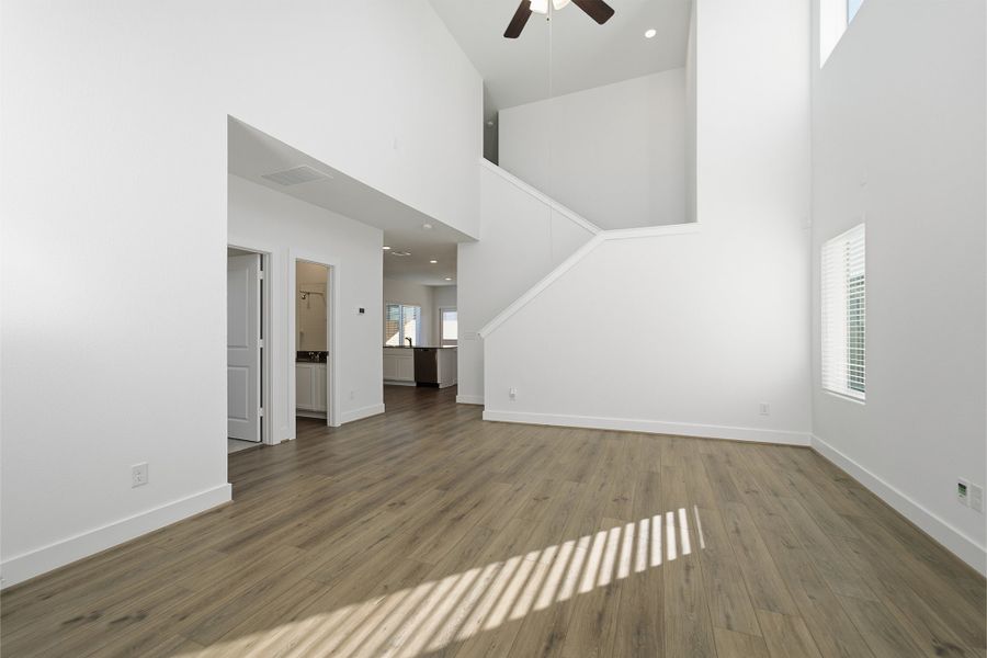 Representative unfurnished interior of a home built from the Alder by CastleRock Communities in Notting Hill, Converse (Image 20).
