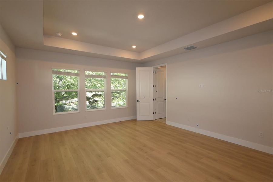 Spacious, unfurnished interior of a new home in South Tampa - Urban Collection, Tampa (Image 12).