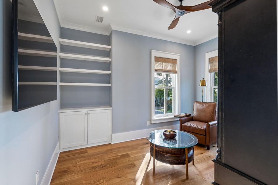 Furnished interior view inside a new home in , Folly Beach (Image 76).