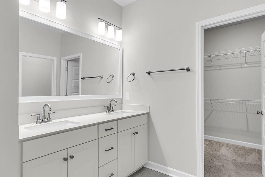 Image 35 of a home in Pineland Preserve.