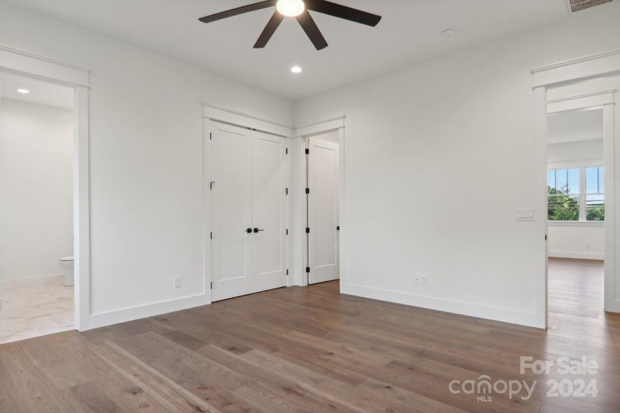Spacious, unfurnished interior of a new home in , Hendersonville (Image 10).