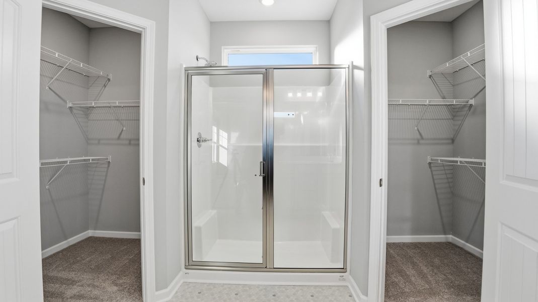 2-closets in primary bathroom