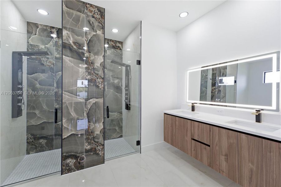 Furnished interior view inside a new home in , Lehigh Acres (Image 10).
