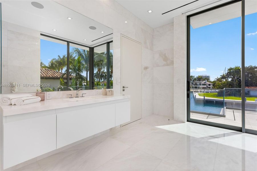 Image 77 of a home in .