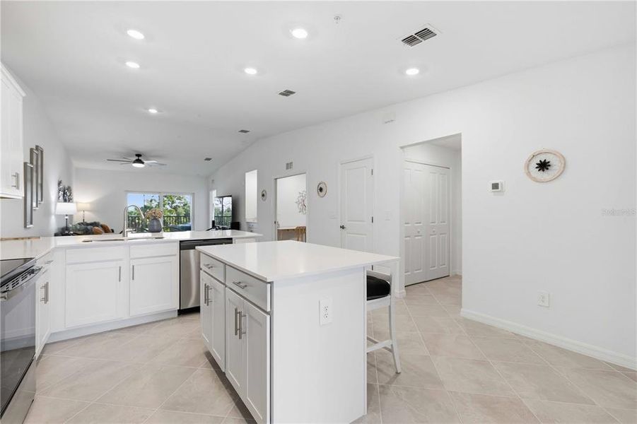 Furnished interior view inside a new home in , Venice (Image 8).