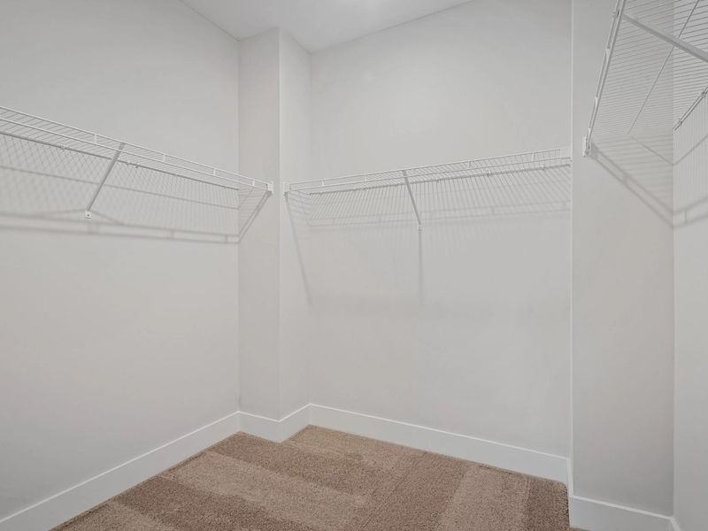 Spacious, unfurnished interior of a new home in Calista Farms, White House (Image 25).