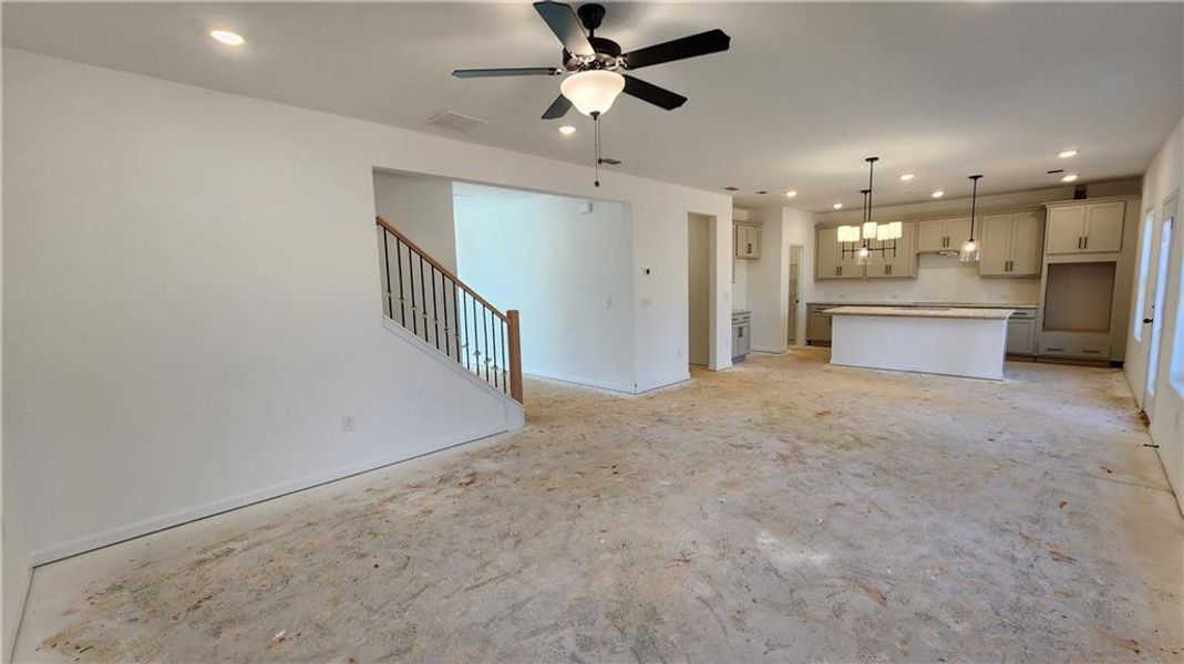 Spacious, unfurnished interior of a new home in The Estates at Casteel, Bethlehem (Image 9).