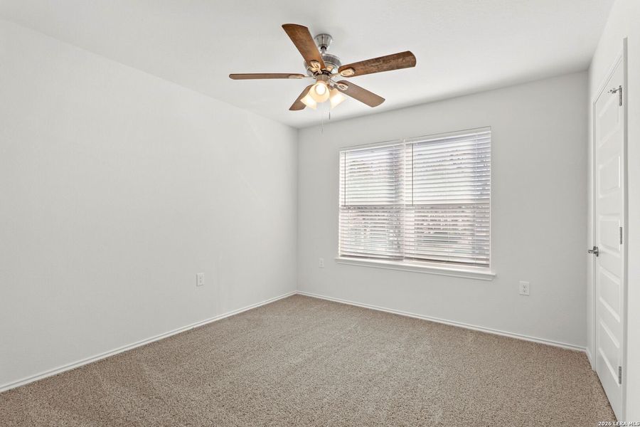 Spacious, unfurnished interior of a new home in , San Antonio (Image 18).