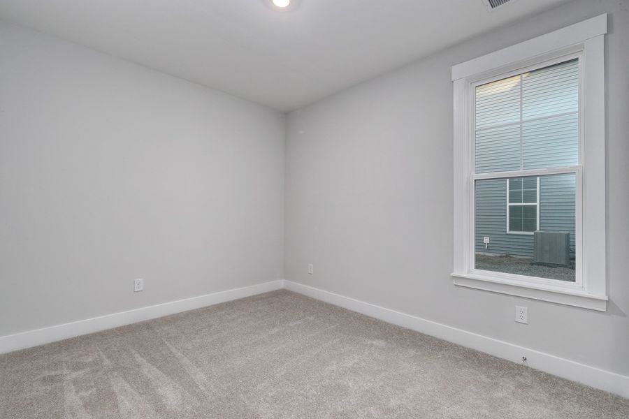 Spacious, unfurnished interior of a new home in Arcadia, Myrtle Beach (Image 32).