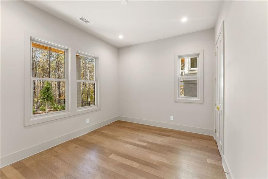 Spacious, unfurnished interior of a new home in , Chattahoochee Hills (Image 22).