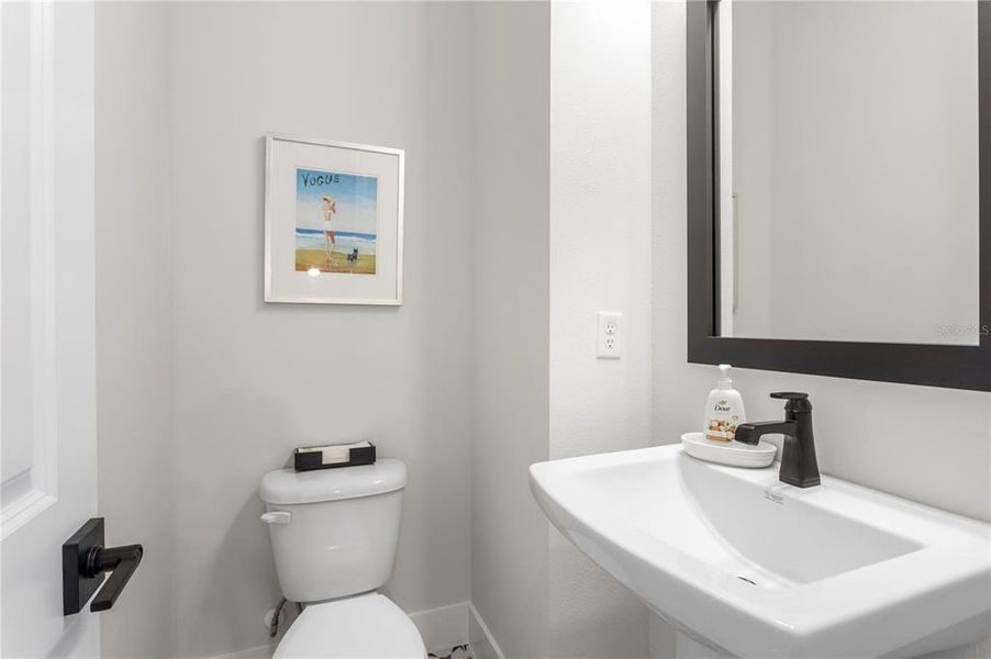 Furnished interior view inside a new home in , St. Petersburg (Image 33).