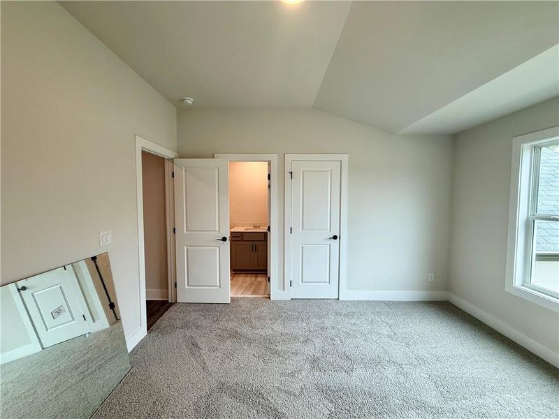 Spacious, unfurnished interior of a new home in , Hoschton (Image 37).